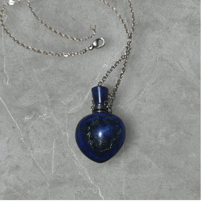 Collier diffuseur d'huiles essentielles lapis lazuli en coeur